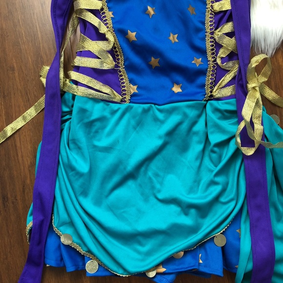 Women’s Halloween Gypsy Costume - Picture 3 of 5